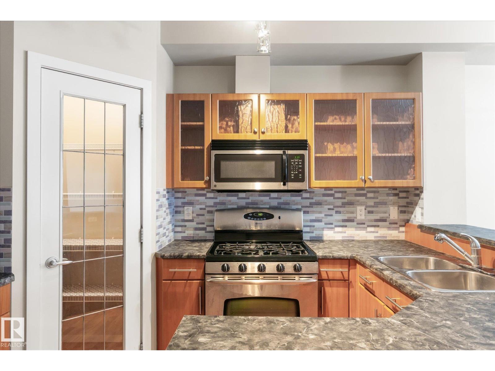 #303 9910 111 St Nw, Edmonton, Alberta  T5K 1K2 - Photo 21 - E4463540