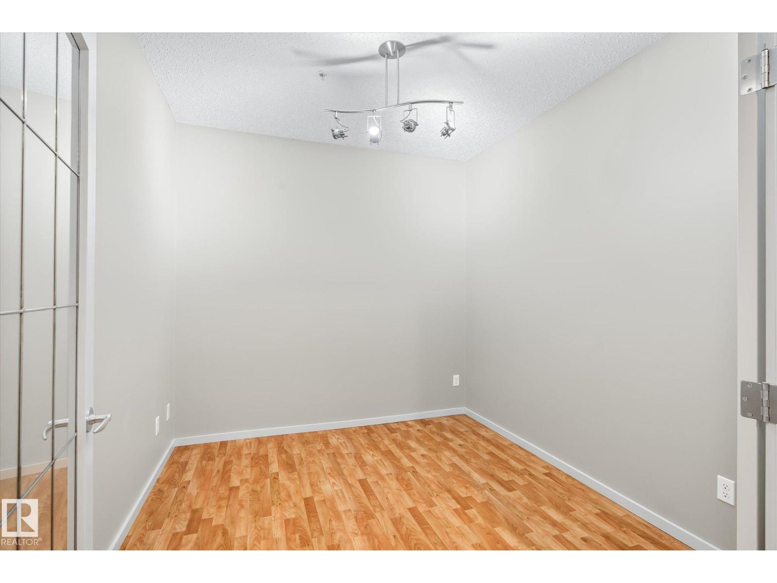 #303 9910 111 St Nw, Edmonton, Alberta  T5K 1K2 - Photo 31 - E4463540