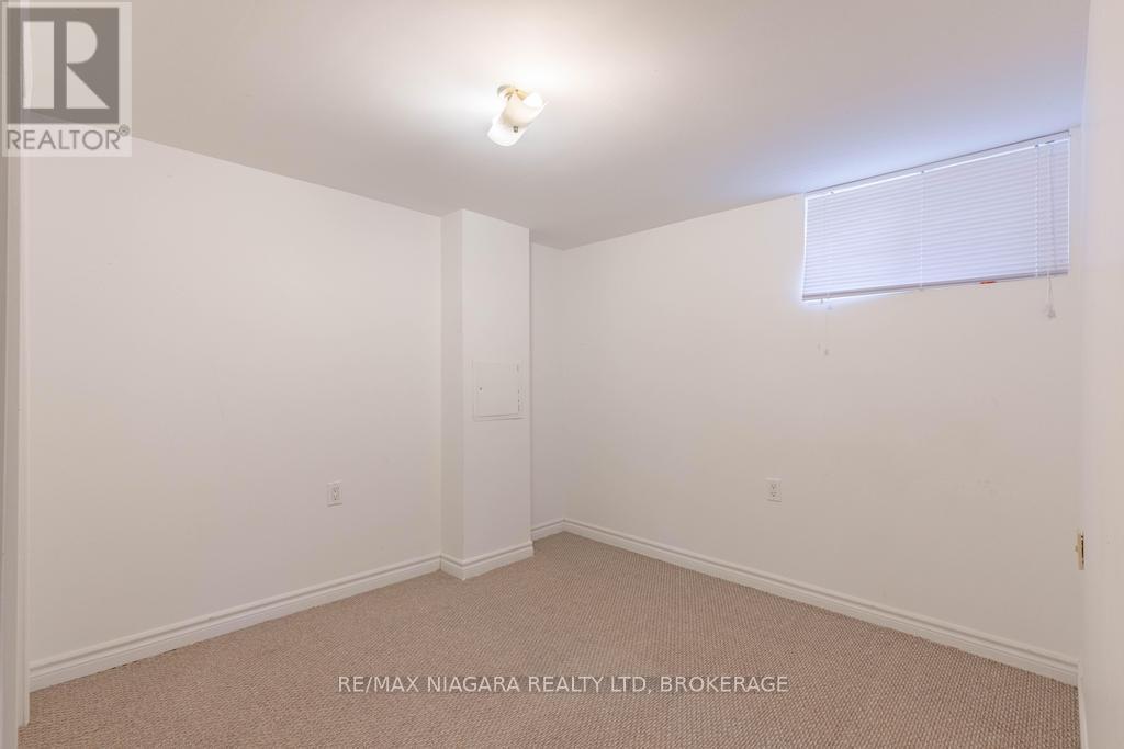 96 Royal Manor Drive, St. Catharines, Ontario  L2M 4L7 - Photo 14 - X12482280