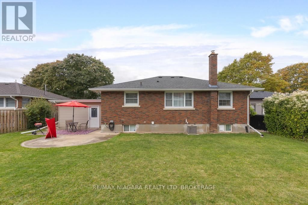 96 Royal Manor Drive, St. Catharines, Ontario  L2M 4L7 - Photo 17 - X12482280