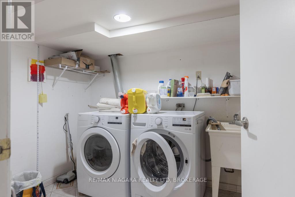 96 Royal Manor Drive, St. Catharines, Ontario  L2M 4L7 - Photo 21 - X12482280