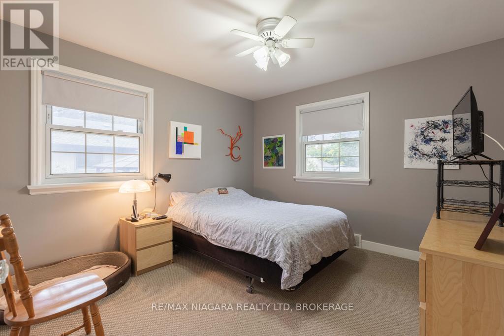 96 Royal Manor Drive, St. Catharines, Ontario  L2M 4L7 - Photo 9 - X12482280