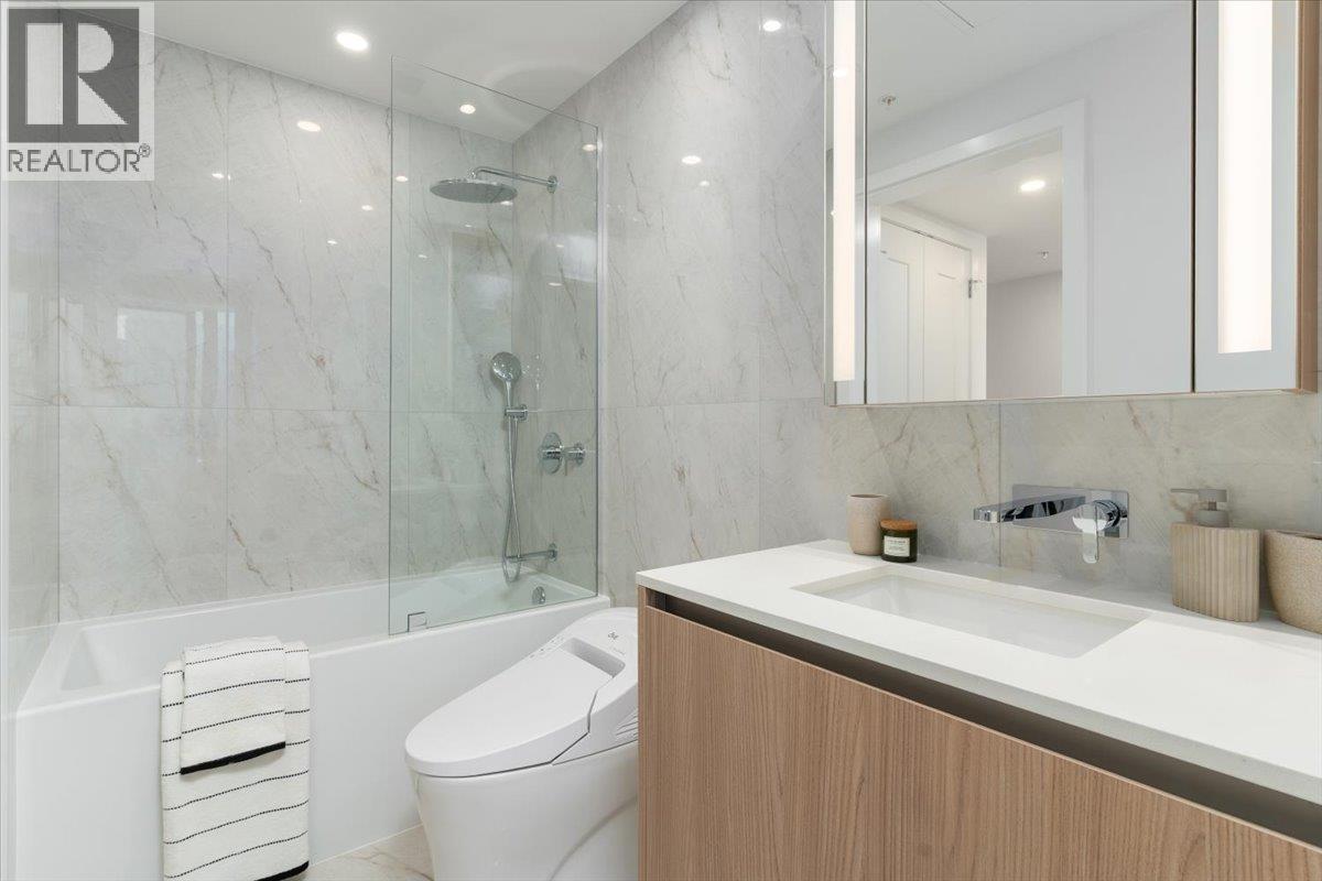 1104 135 E 13th Street, North Vancouver, British Columbia  V7L 0J8 - Photo 13 - R3061898