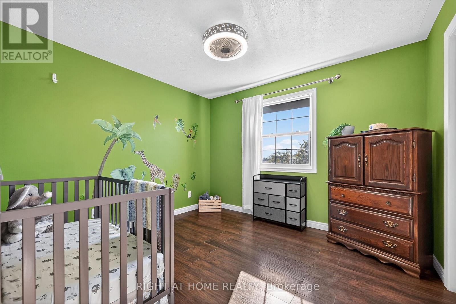 8 Talbot Road, Haldimand, Ontario  N0A 1C0 - Photo 31 - X12482215