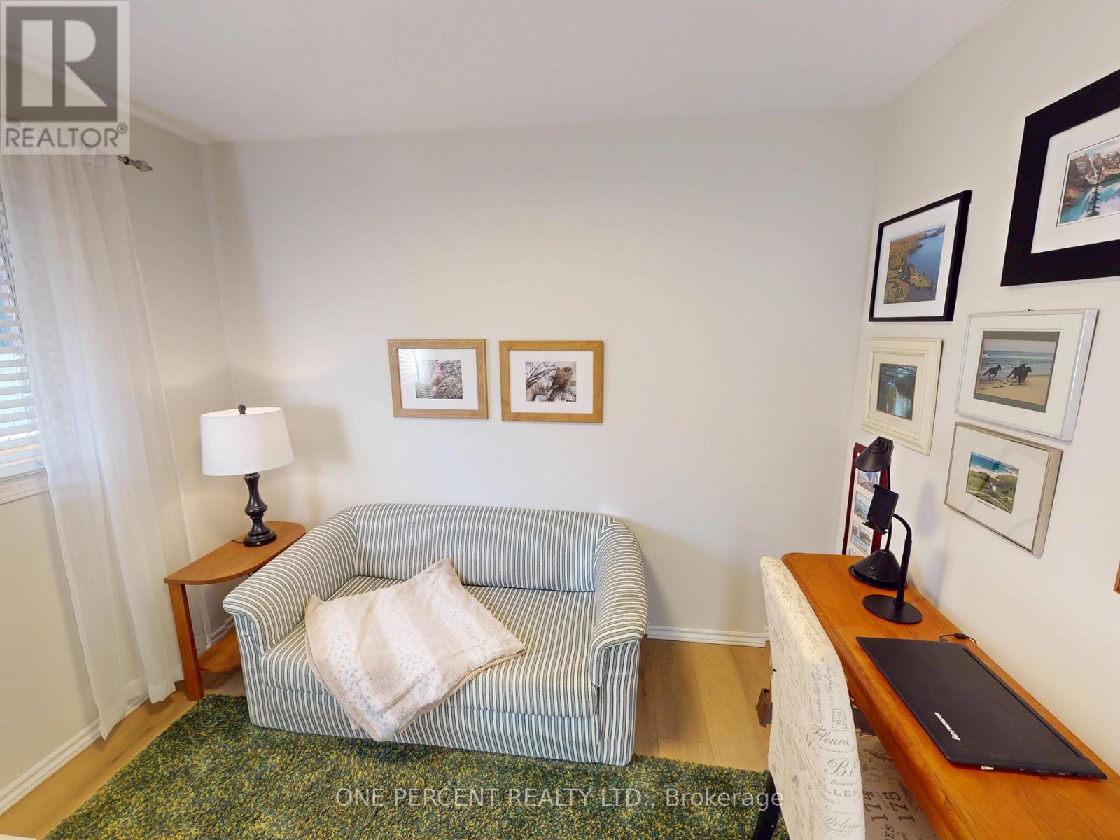 38 Strathcona Drive, St. Catharines, Ontario  L2M 2A9 - Photo 10 - X12482224