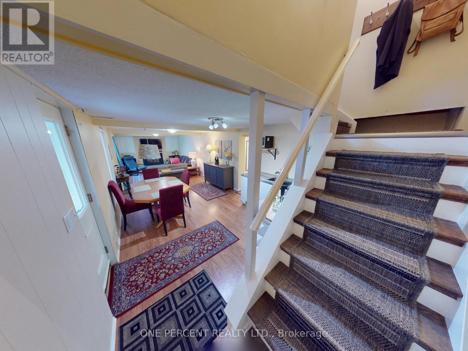 38 Strathcona Drive, St. Catharines, Ontario  L2M 2A9 - Photo 12 - X12482224