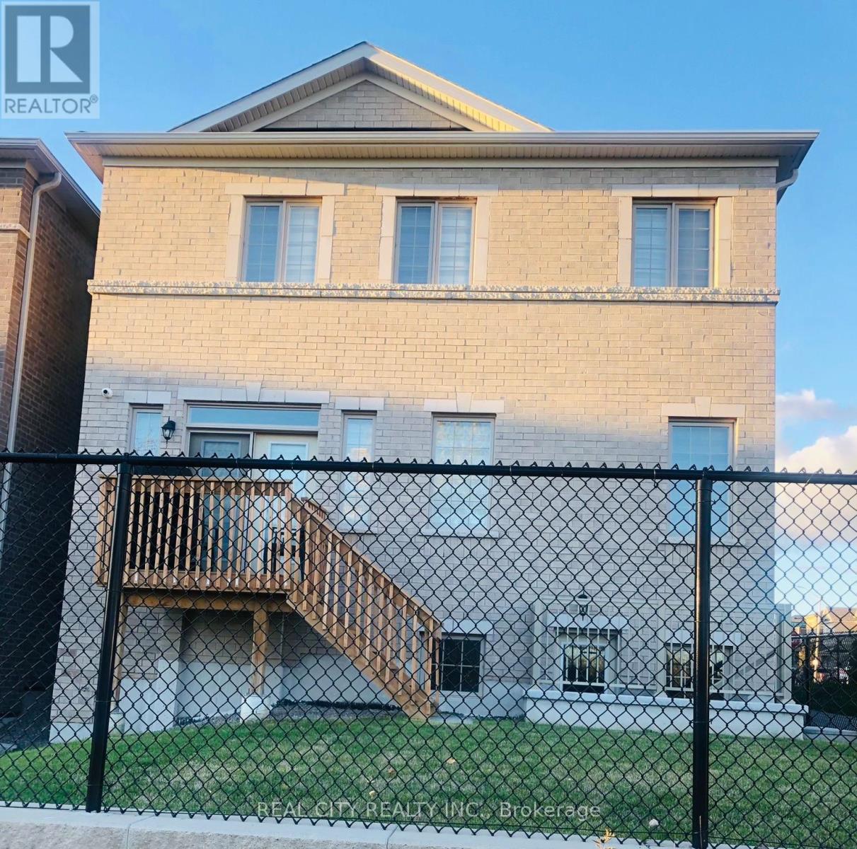 56 Bloomfield Crescent, Cambridge, Ontario  N1R 5S2 - Photo 12 - X12482227