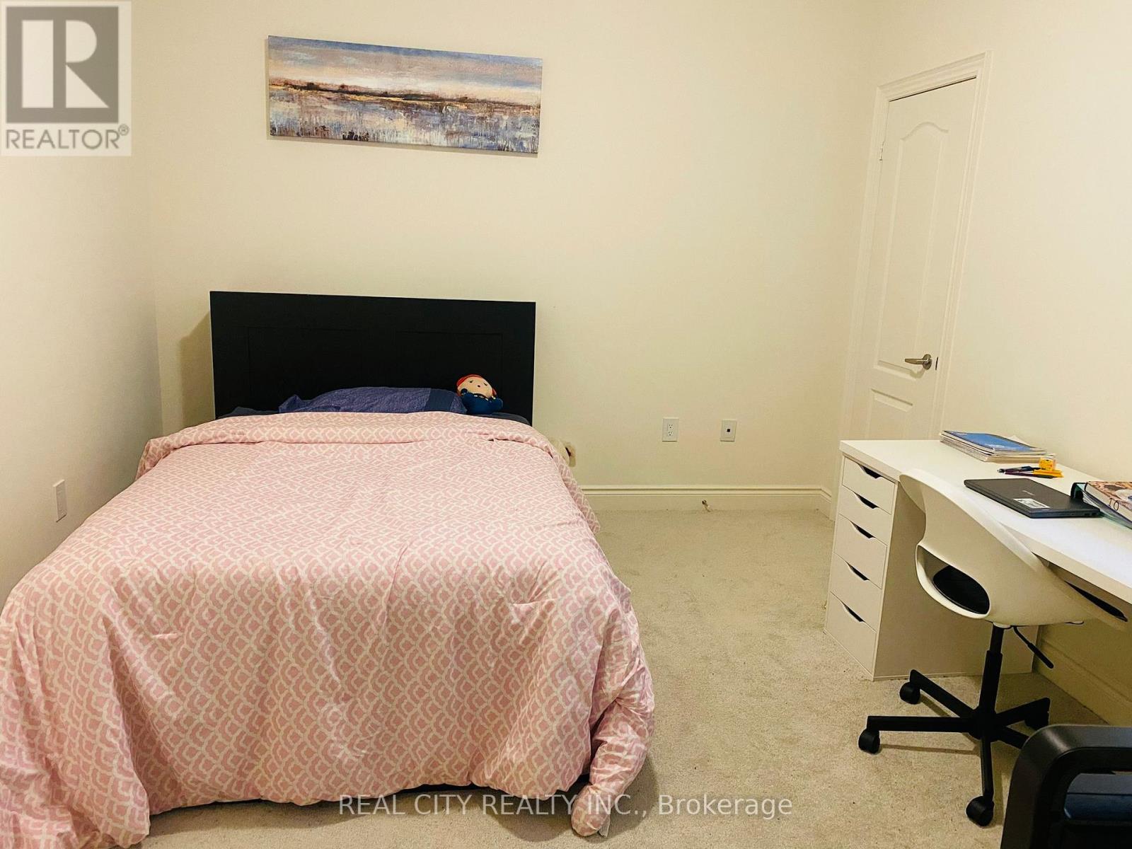 56 Bloomfield Crescent, Cambridge, Ontario  N1R 5S2 - Photo 8 - X12482227
