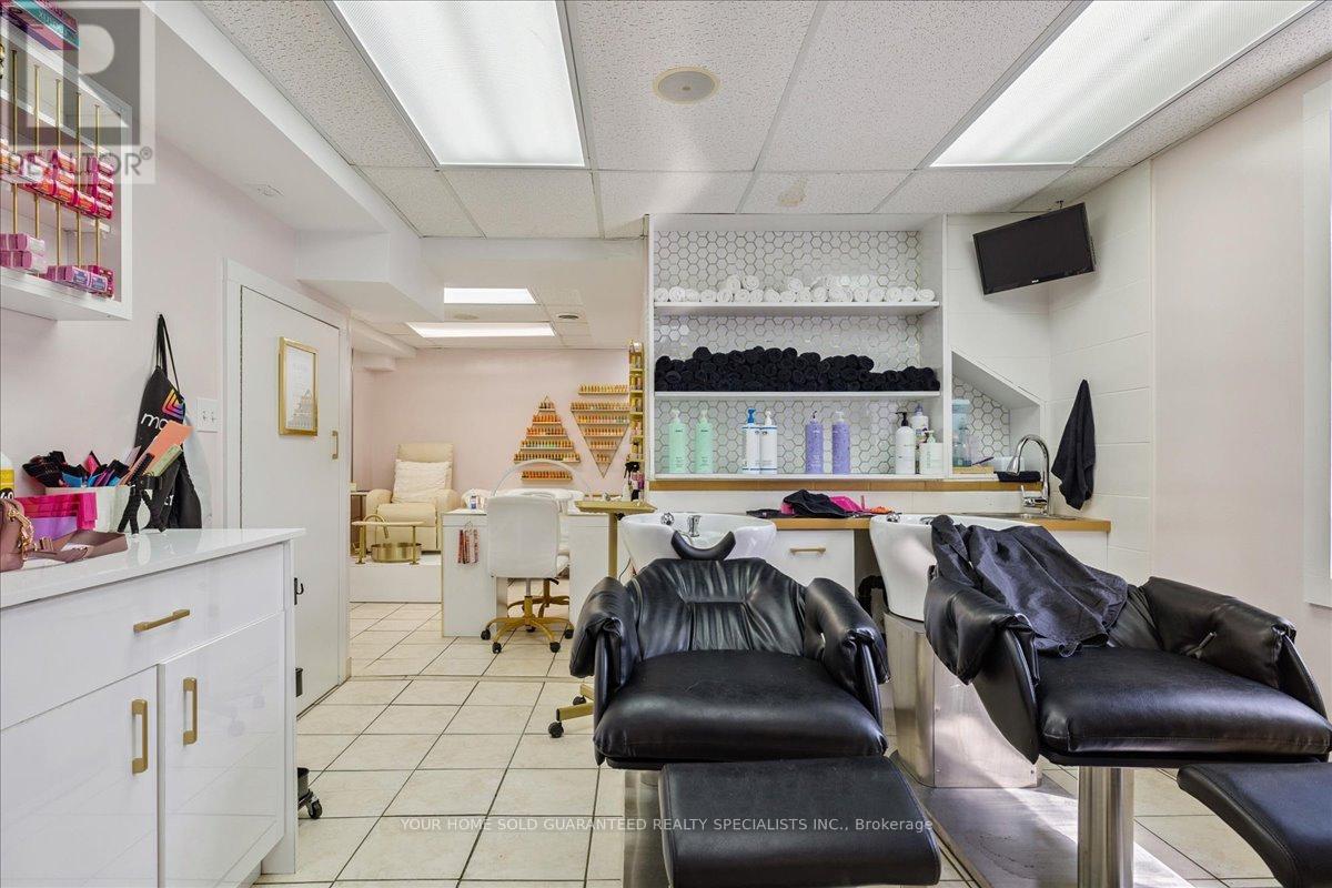 Unit 1 - 550 Upper James Street, Hamilton, Ontario  L9C 2Y4 - Photo 11 - X12482240