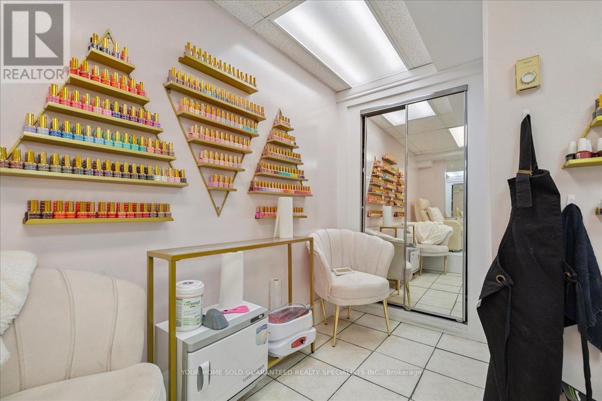 Unit 1 - 550 Upper James Street, Hamilton, Ontario  L9C 2Y4 - Photo 14 - X12482240