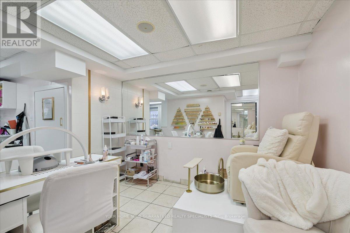 Unit 1 - 550 Upper James Street, Hamilton, Ontario  L9C 2Y4 - Photo 16 - X12482240