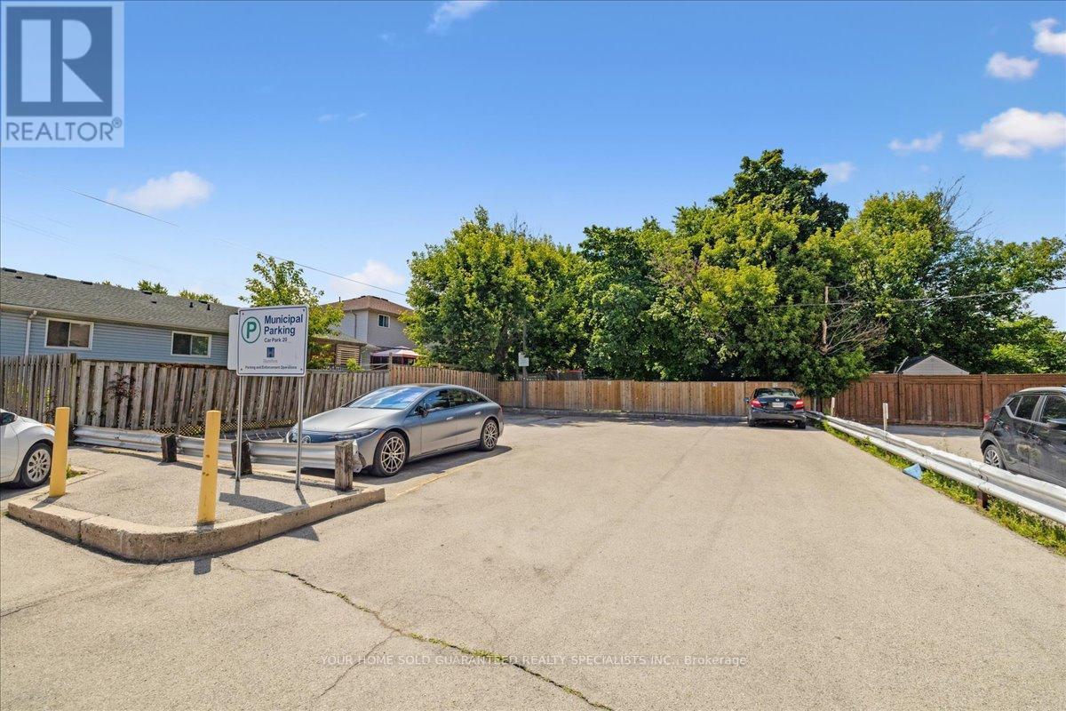 Unit 1 - 550 Upper James Street, Hamilton, Ontario  L9C 2Y4 - Photo 4 - X12482240