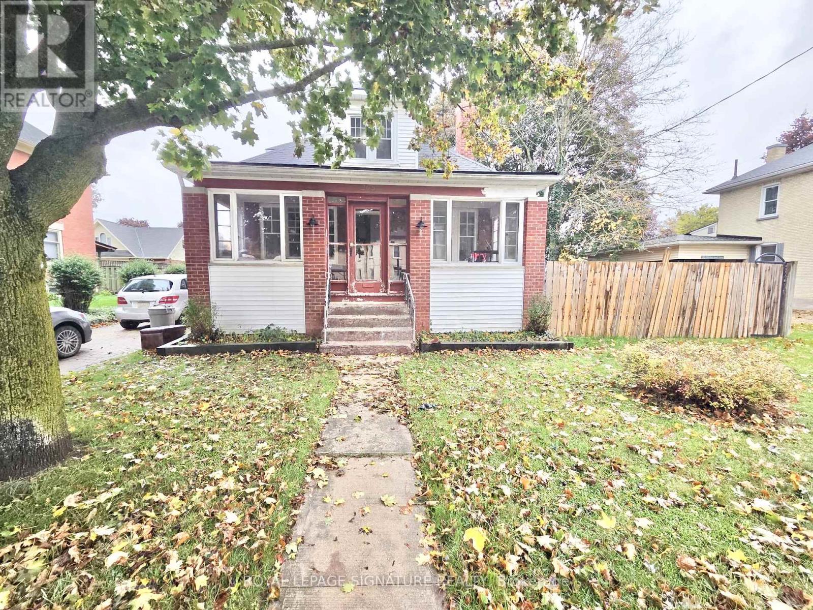 UPPER/MAIN - 205 SOUTH STREET, Brockton, Ontario