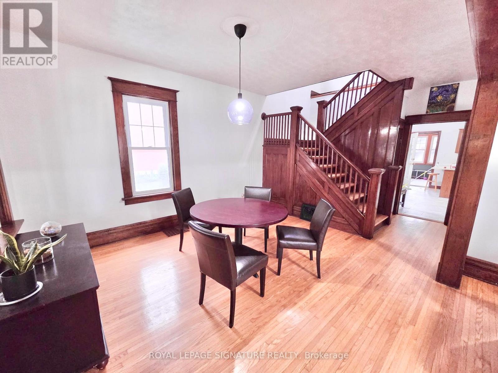 Upper/main - 205 South Street, Brockton, Ontario  N0G 2V0 - Photo 10 - X12482241
