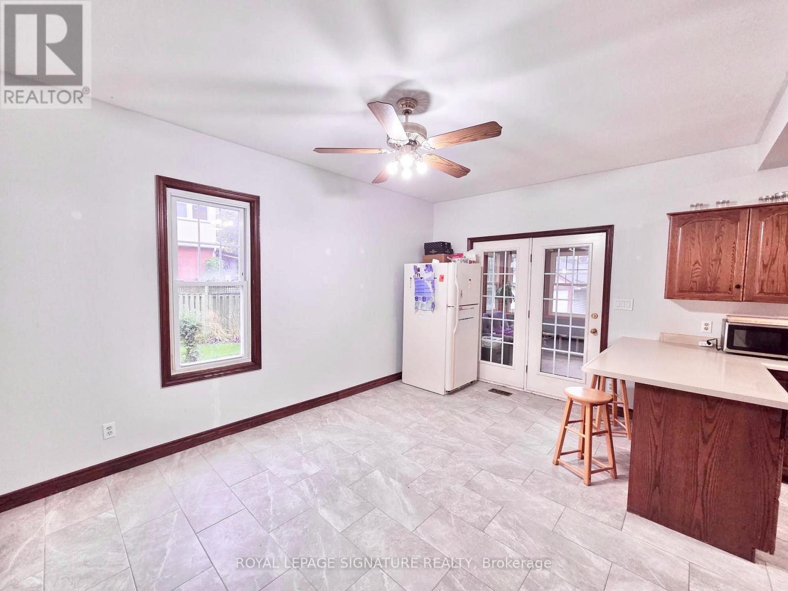 Upper/main - 205 South Street, Brockton, Ontario  N0G 2V0 - Photo 11 - X12482241