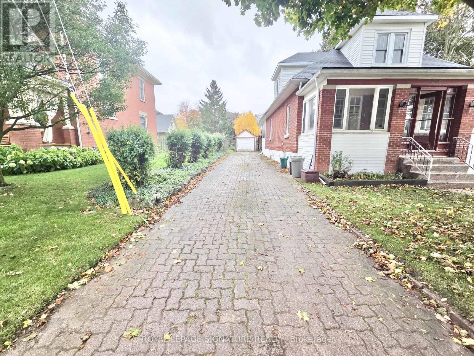 Upper/main - 205 South Street, Brockton, Ontario  N0G 2V0 - Photo 2 - X12482241