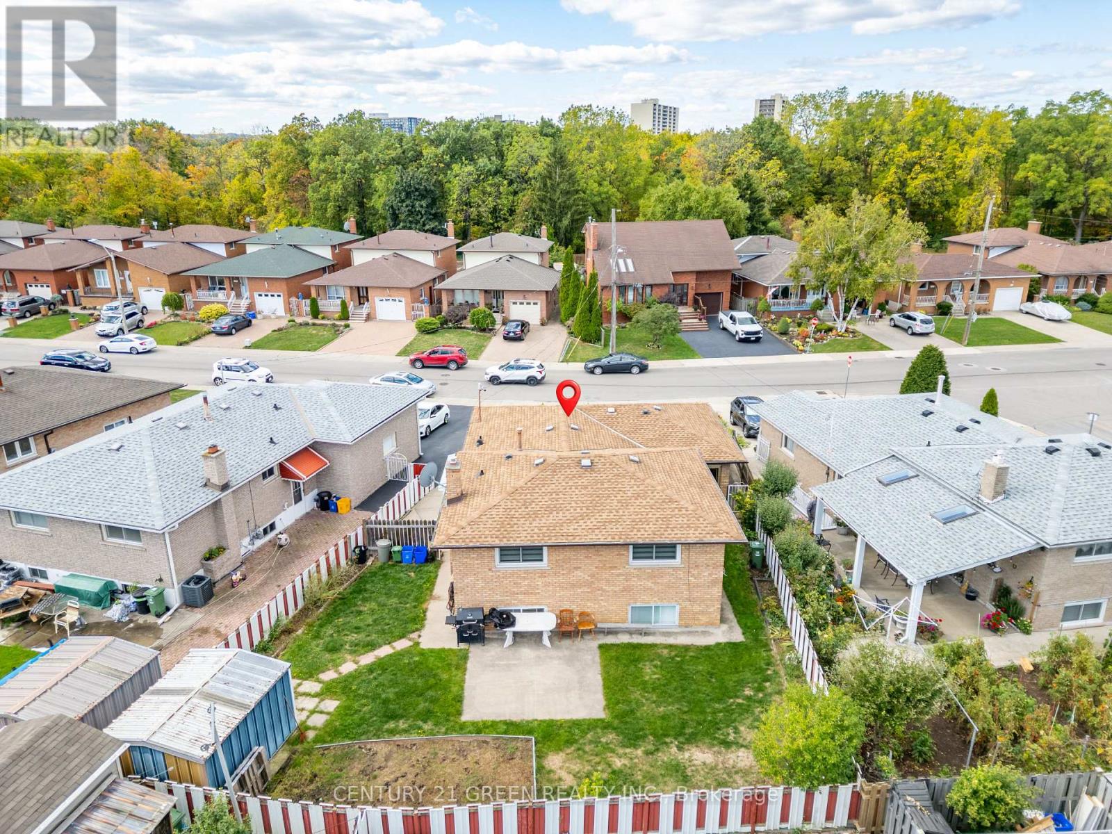 159 Bow Valley Drive, Hamilton, Ontario  L8E 3J9 - Photo 4 - X12482252