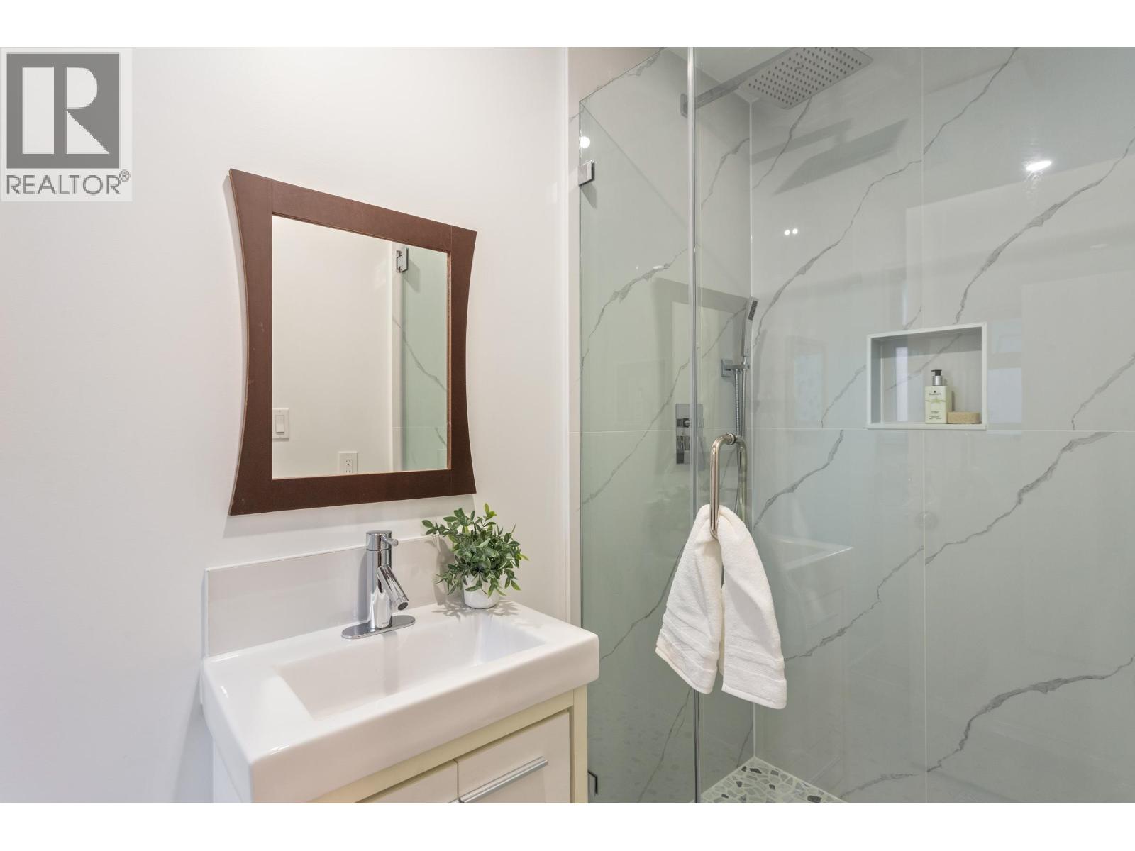 3288 Hoskins Road, North Vancouver, British Columbia  V7J 3B4 - Photo 13 - R3061902