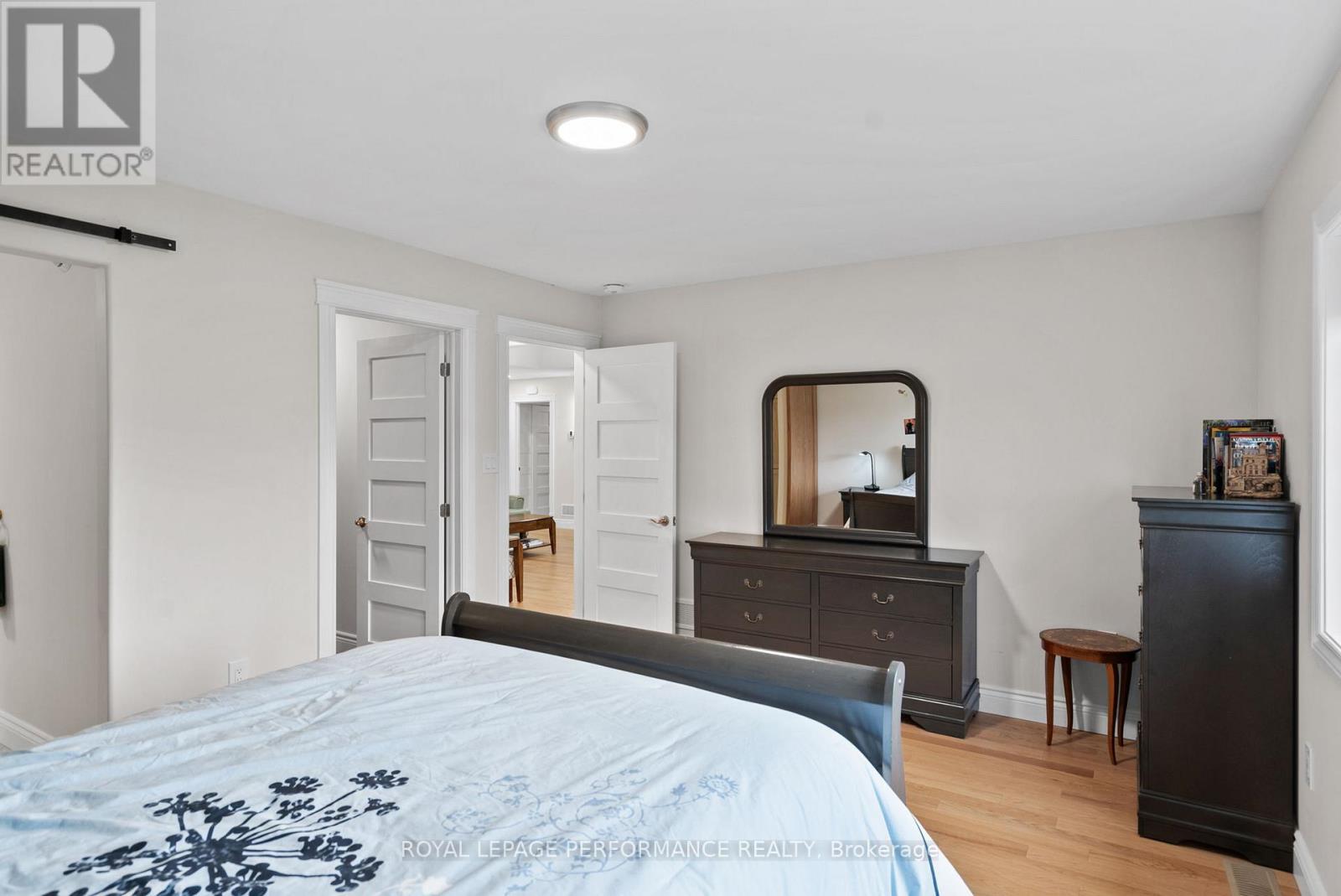 55 Dale Street, South Stormont, Ontario  K0C 1M0 - Photo 18 - X12482278