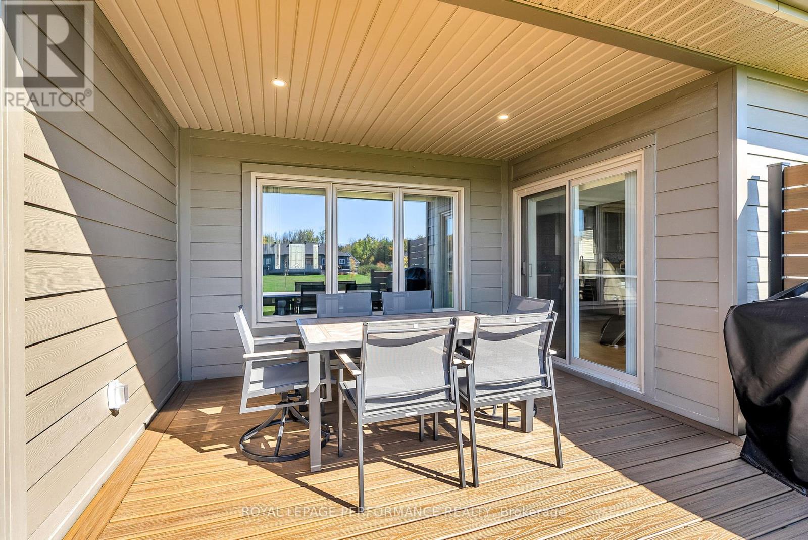 55 Dale Street, South Stormont, Ontario  K0C 1M0 - Photo 43 - X12482278