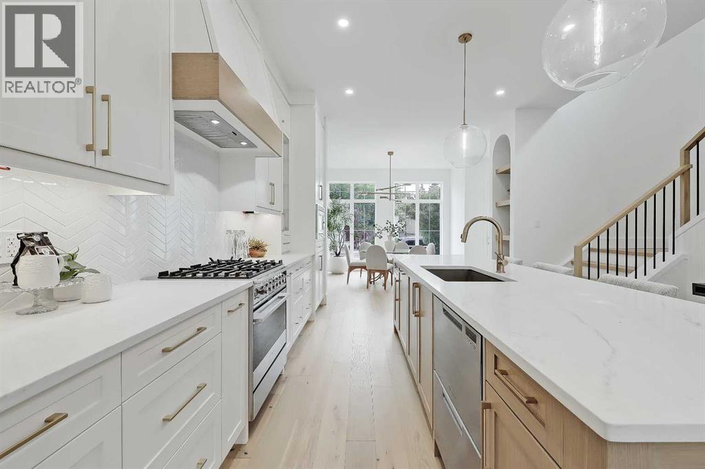 2833 25a Street Sw, Calgary, Alberta  T3E 1Z5 - Photo 11 - A2246445