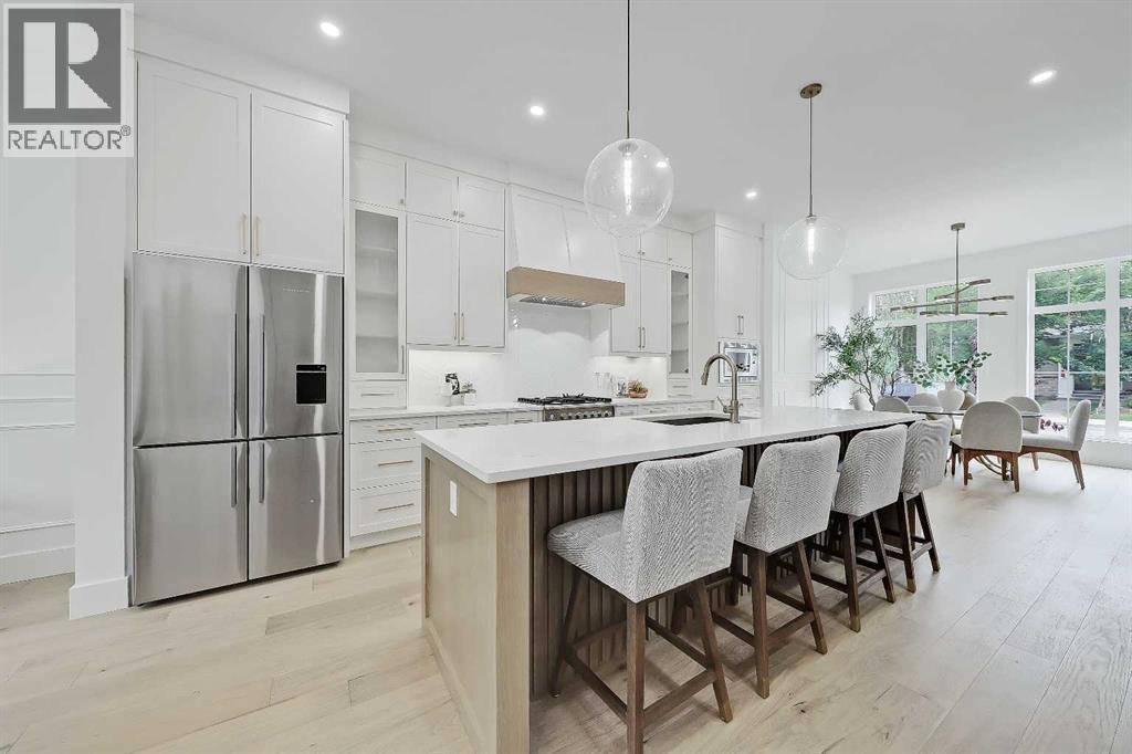 2833 25a Street Sw, Calgary, Alberta  T3E 1Z5 - Photo 6 - A2246445