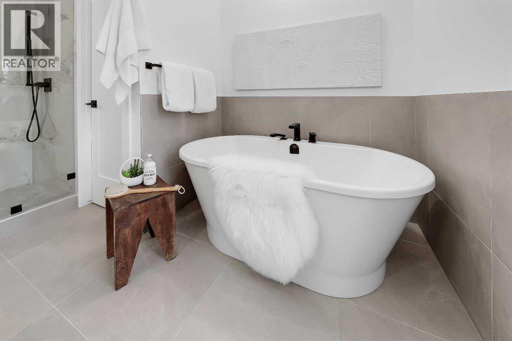 2833 25a Street Sw, Calgary, Alberta  T3E 1Z5 - Photo 25 - A2246445