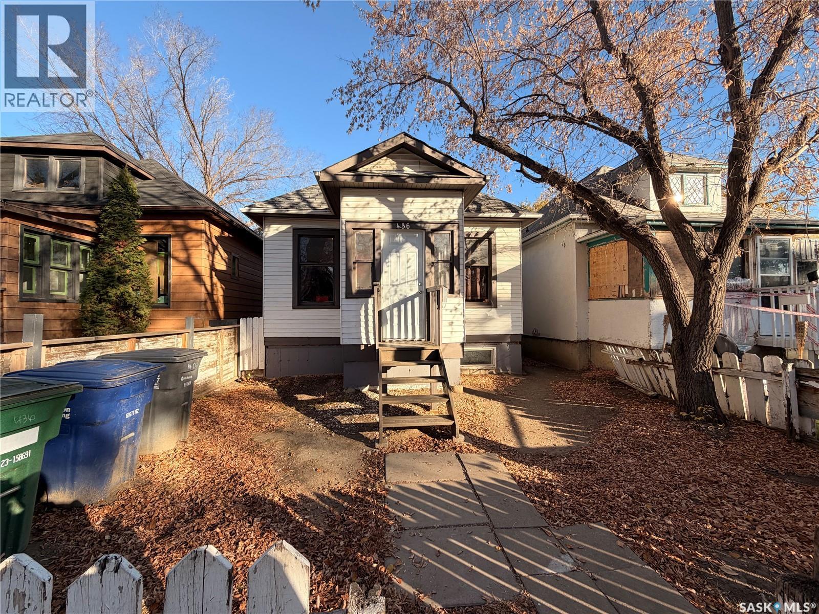 436 I Avenue S, Saskatoon, Saskatchewan  S7M 1Y4 - Photo 2 - SK021647