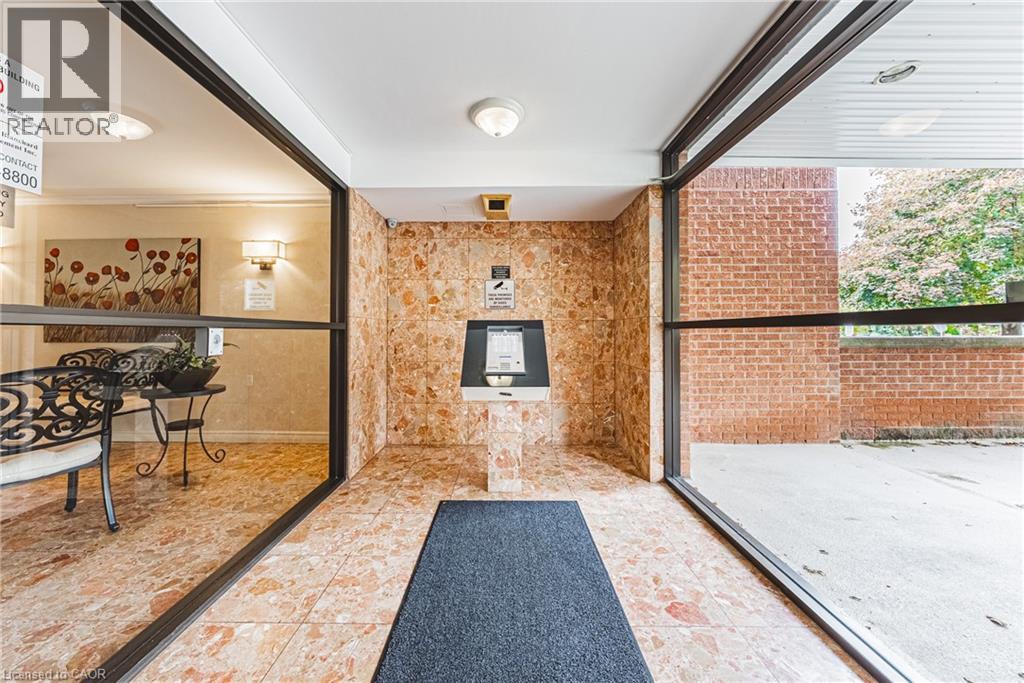 150 Wilson Street W Unit# 215, Ancaster, Ontario  L8R 1E2 - Photo 5 - 40782230