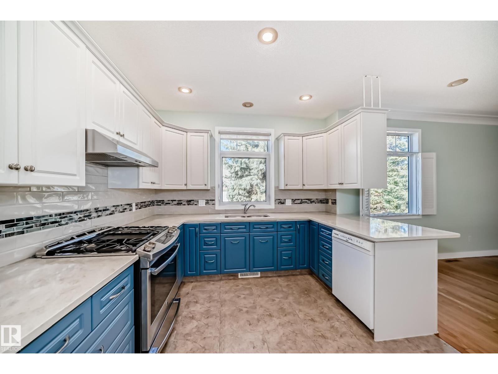 130 Rabbit Hill Co Nw, Edmonton, Alberta  T6R 2R3 - Photo 6 - E4463538