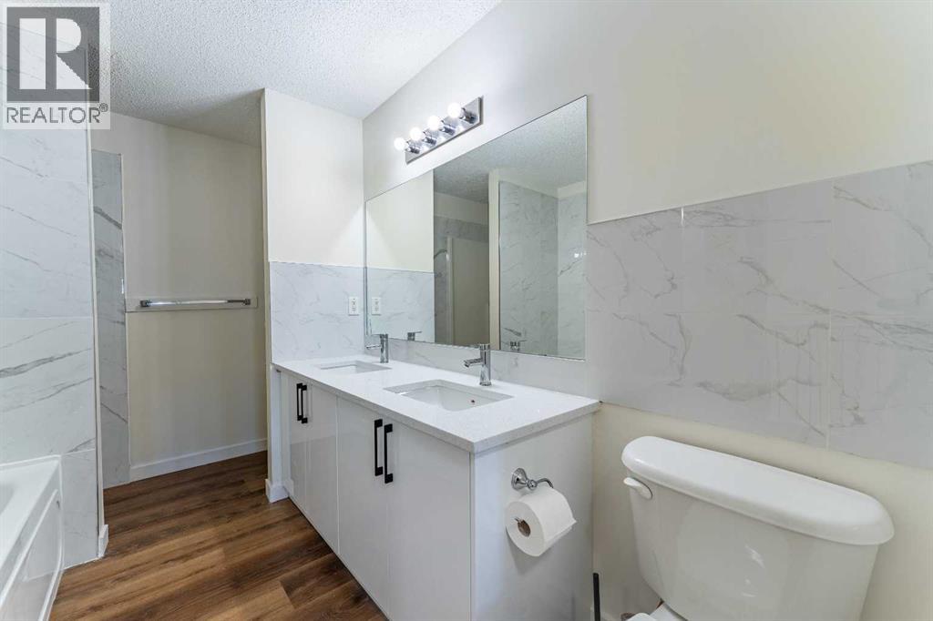 121 Eversyde Point Sw, Calgary, Alberta  T2Y 4X7 - Photo 21 - A2266373