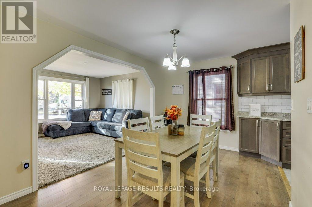 40124 Talbot Line, Southwold, Ontario  N5P 3T2 - Photo 12 - X12482318