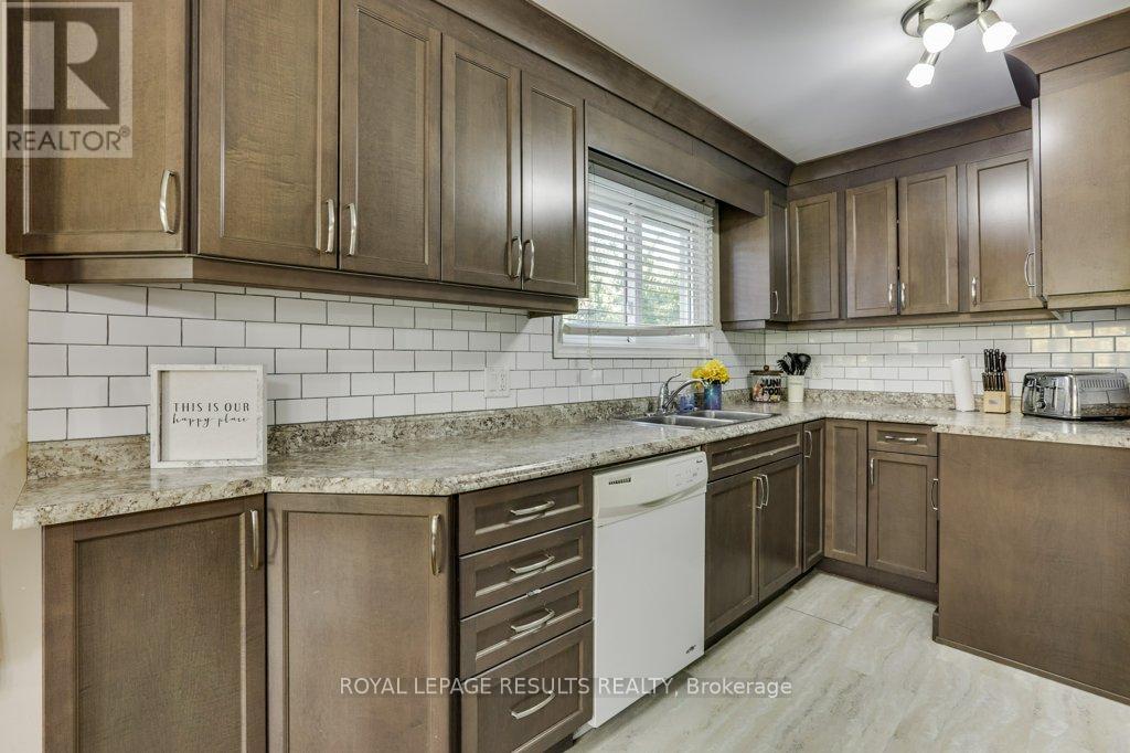 40124 Talbot Line, Southwold, Ontario  N5P 3T2 - Photo 15 - X12482318