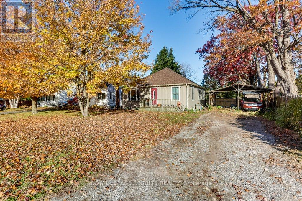 40124 Talbot Line, Southwold, Ontario  N5P 3T2 - Photo 2 - X12482318