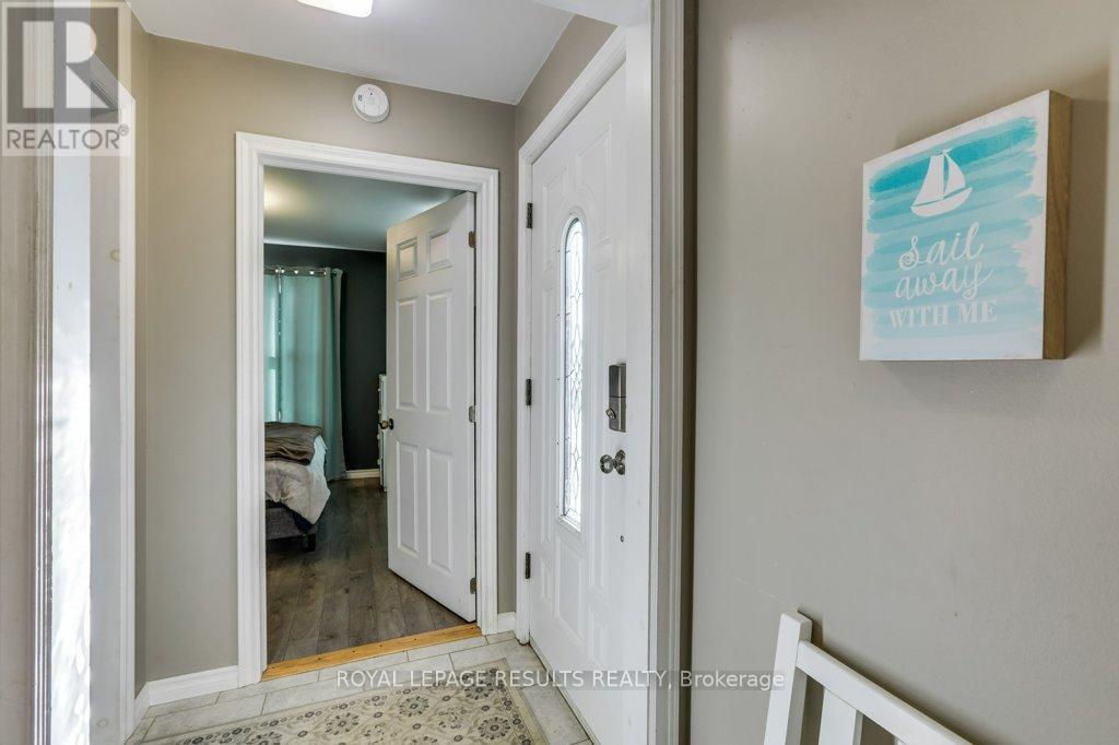 40124 Talbot Line, Southwold, Ontario  N5P 3T2 - Photo 5 - X12482318