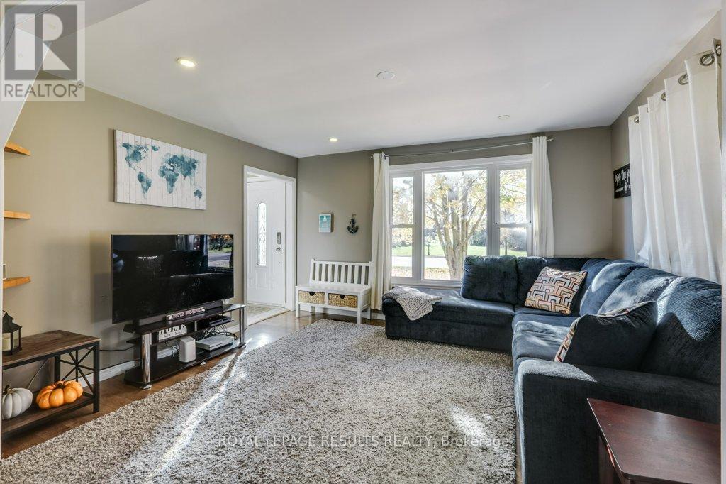 40124 Talbot Line, Southwold, Ontario  N5P 3T2 - Photo 9 - X12482318