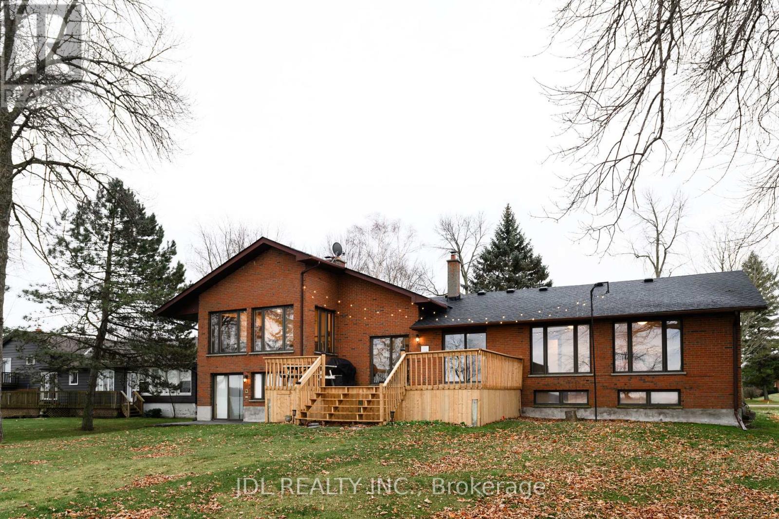 16 Thicketwood Place, Ramara, Ontario  L0K 1B0 - Photo 37 - S12463246