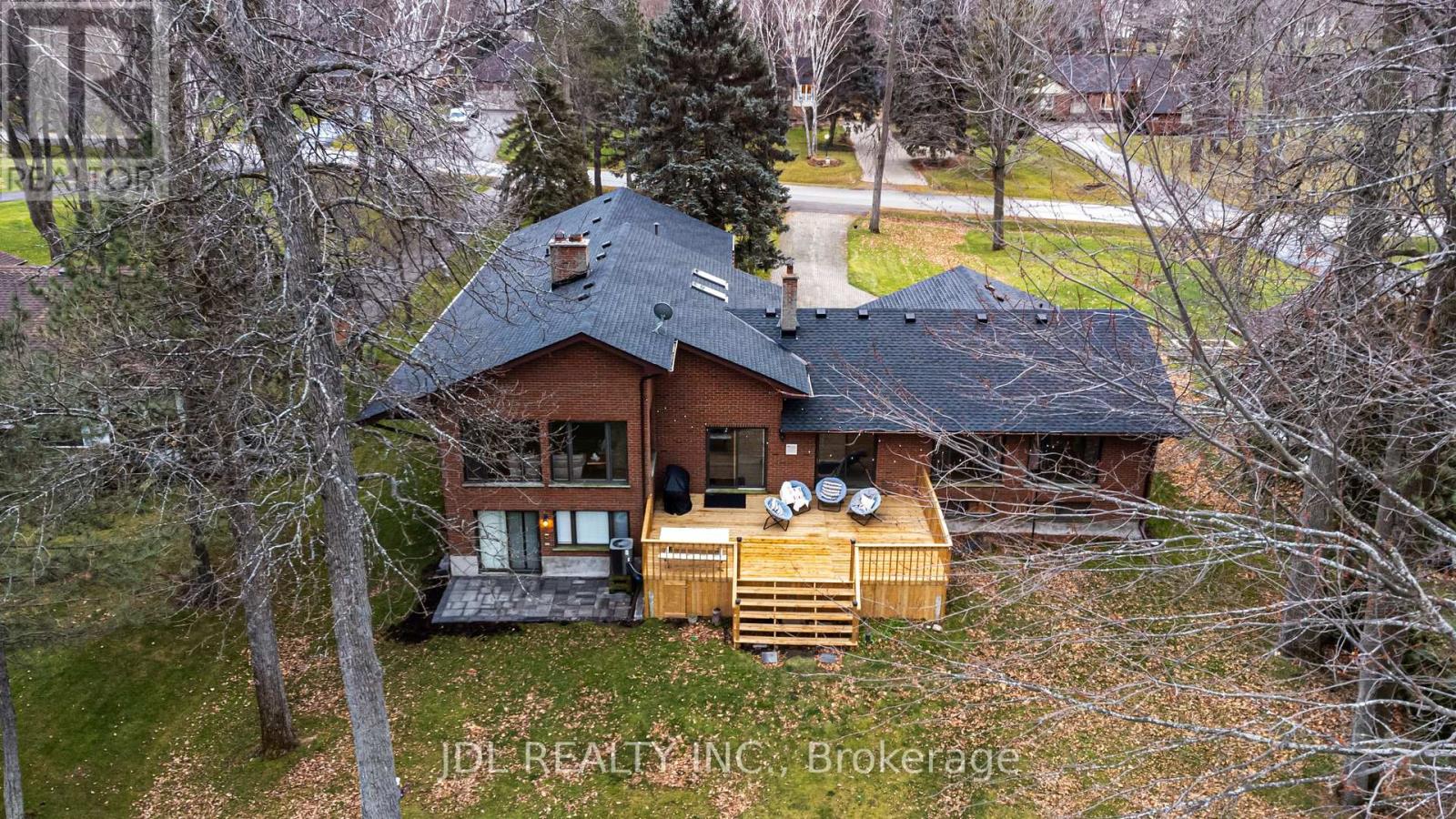 16 Thicketwood Place, Ramara, Ontario  L0K 1B0 - Photo 38 - S12463246