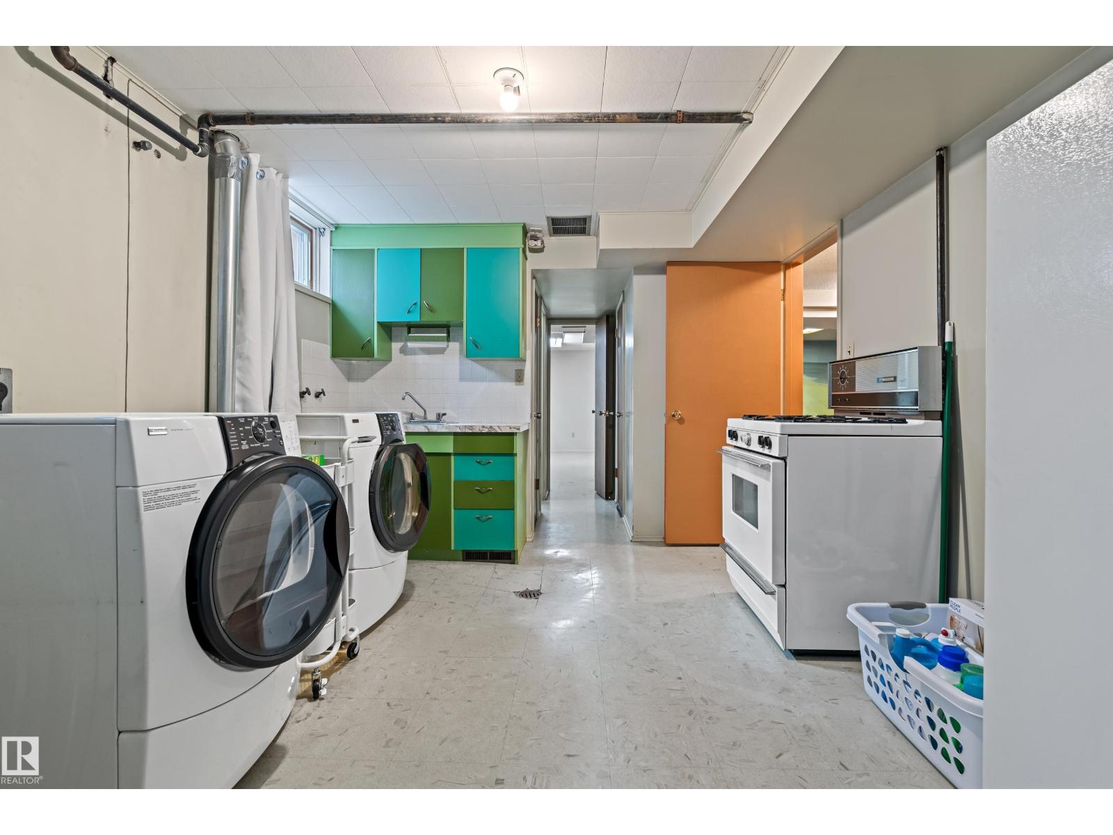 9708 64 St Nw, Edmonton, Alberta  T6B 1R3 - Photo 46 - E4463544