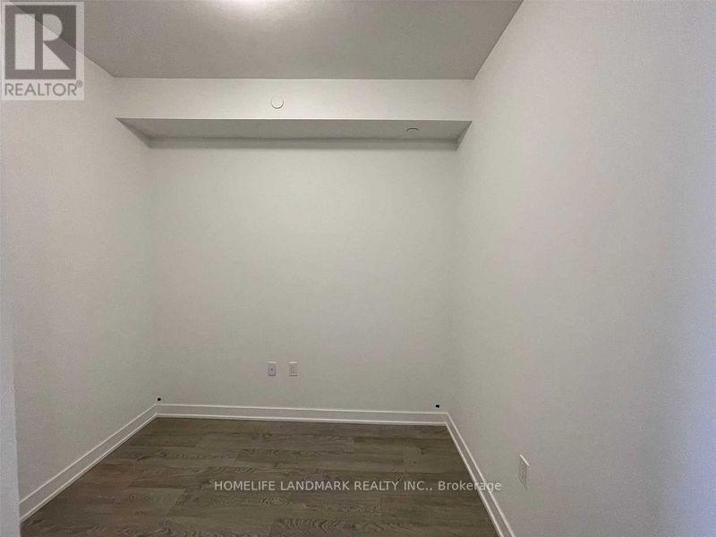 501 - 4675 Metcalfe Avenue, Mississauga, Ontario  L5M 0Z8 - Photo 4 - W12482273