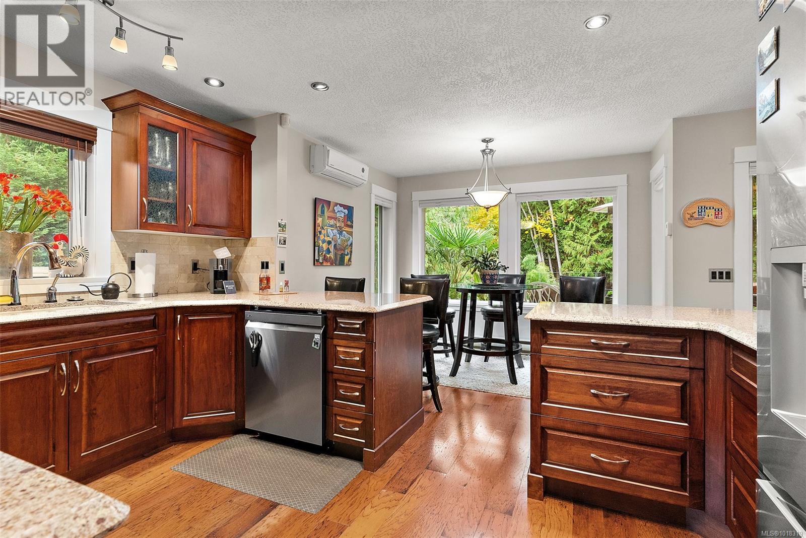 1602 Mayneview Terr, North Saanich, British Columbia  V8L 5E7 - Photo 12 - 1018319