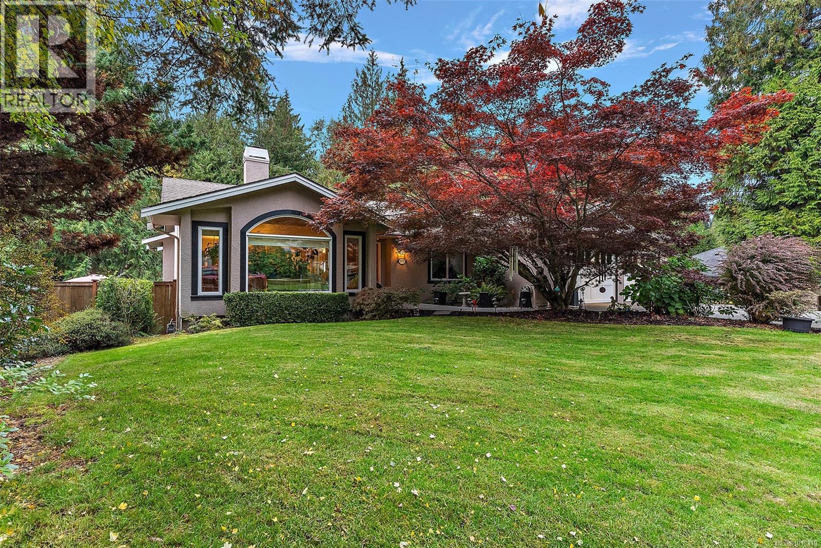 1602 Mayneview Terr, North Saanich, British Columbia  V8L 5E7 - Photo 2 - 1018319