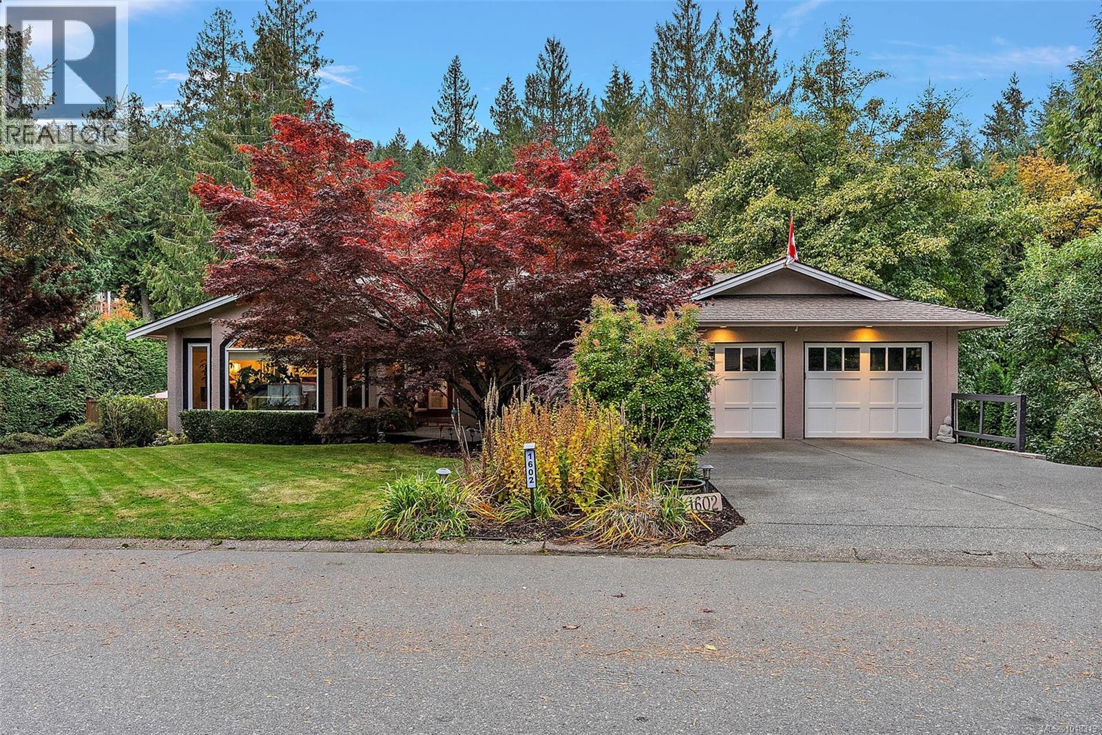 1602 Mayneview Terr, North Saanich, British Columbia  V8L 5E7 - Photo 1 - 1018319