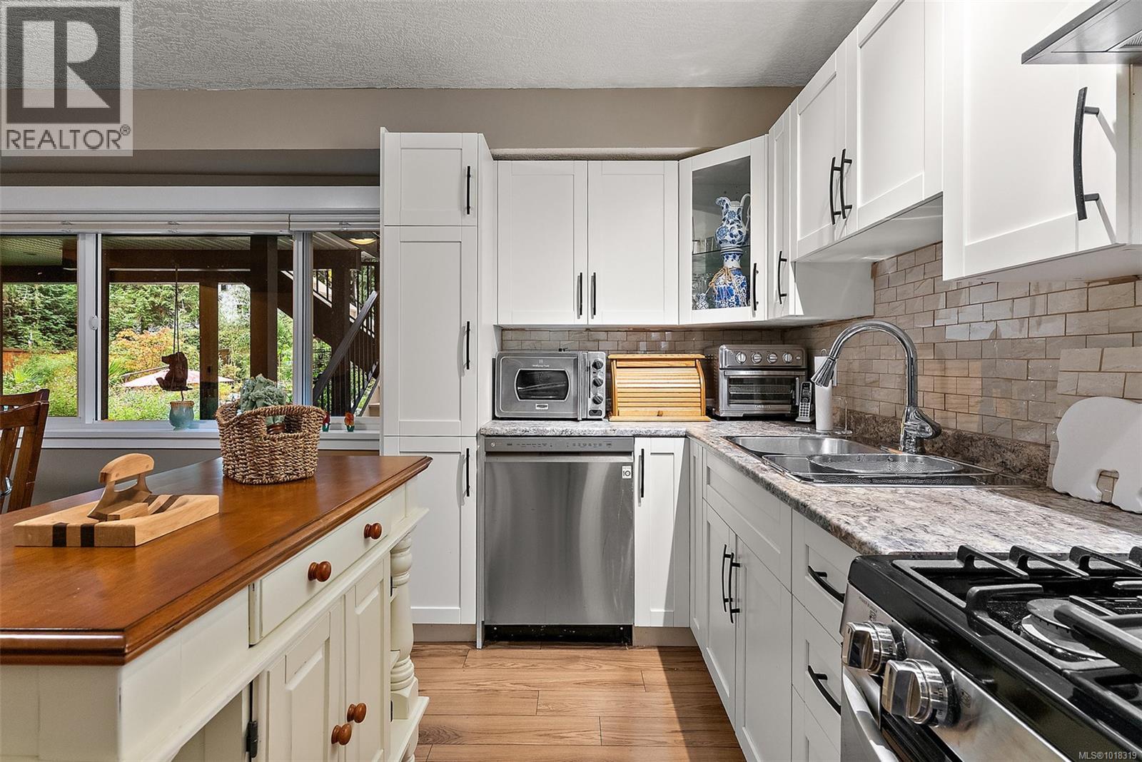 1602 Mayneview Terr, North Saanich, British Columbia  V8L 5E7 - Photo 47 - 1018319