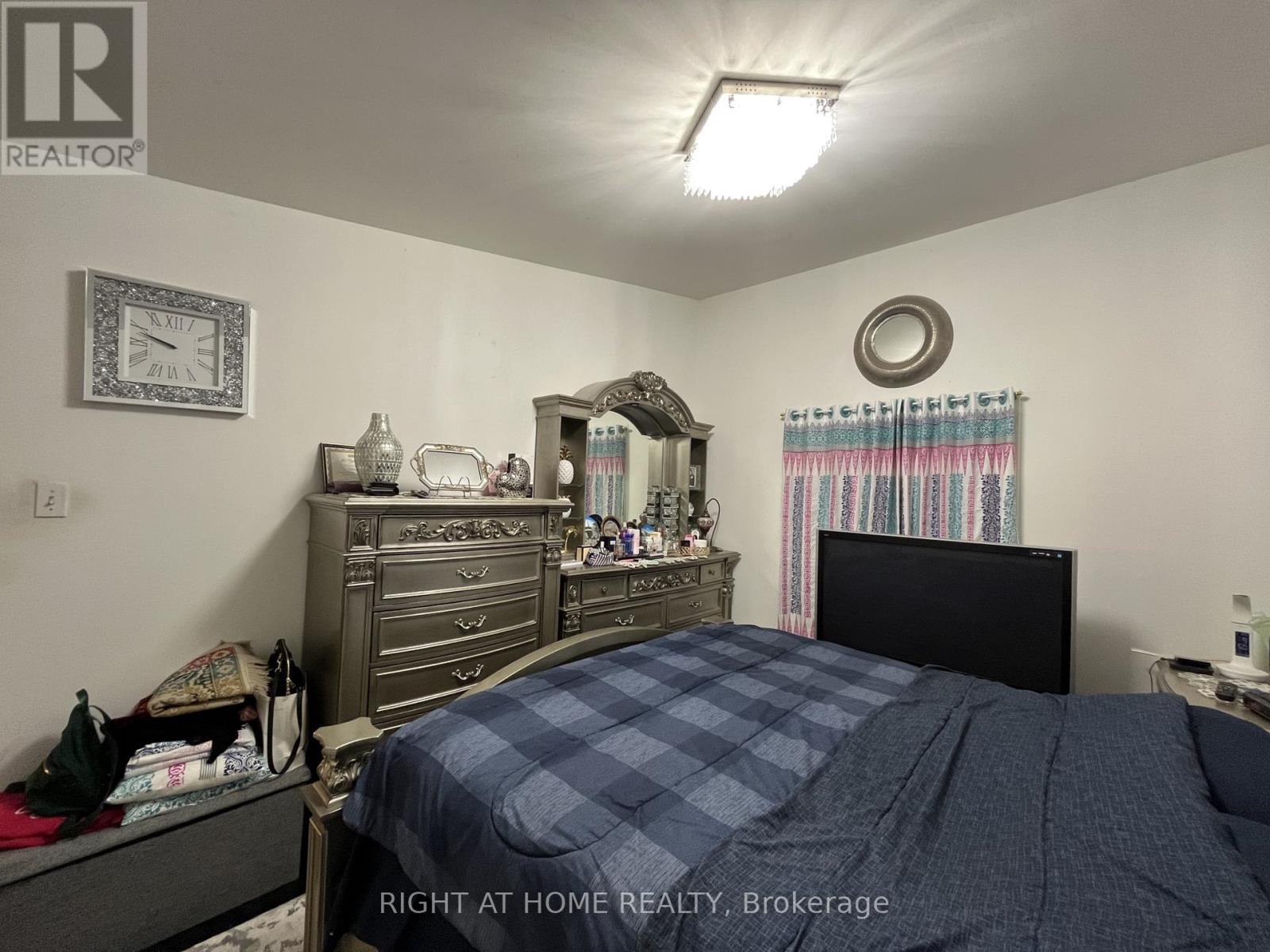 46 - 452 Silverstone Drive, Toronto, Ontario  M9V 3K8 - Photo 17 - W12467304