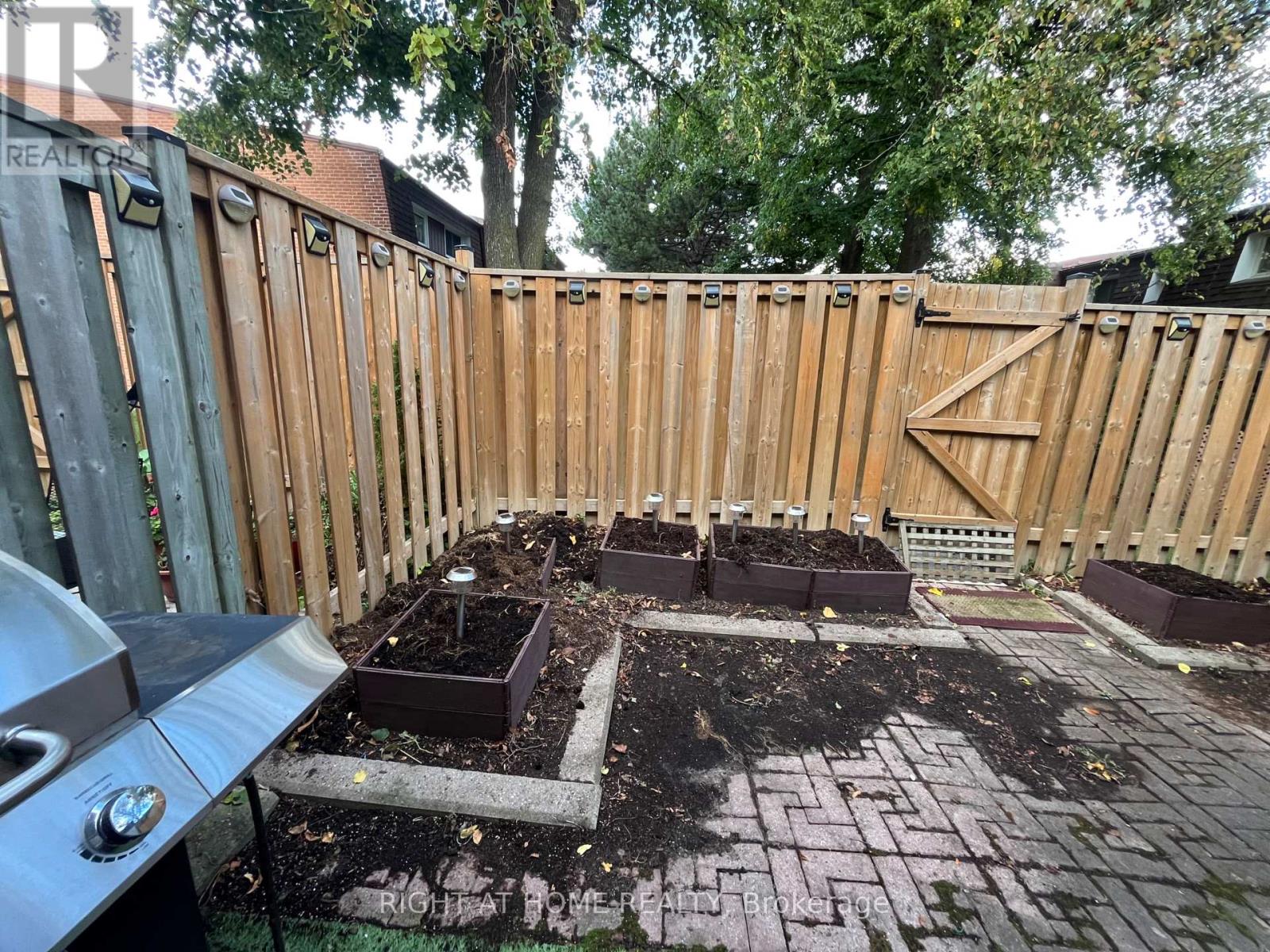 46 - 452 Silverstone Drive, Toronto, Ontario  M9V 3K8 - Photo 35 - W12467304