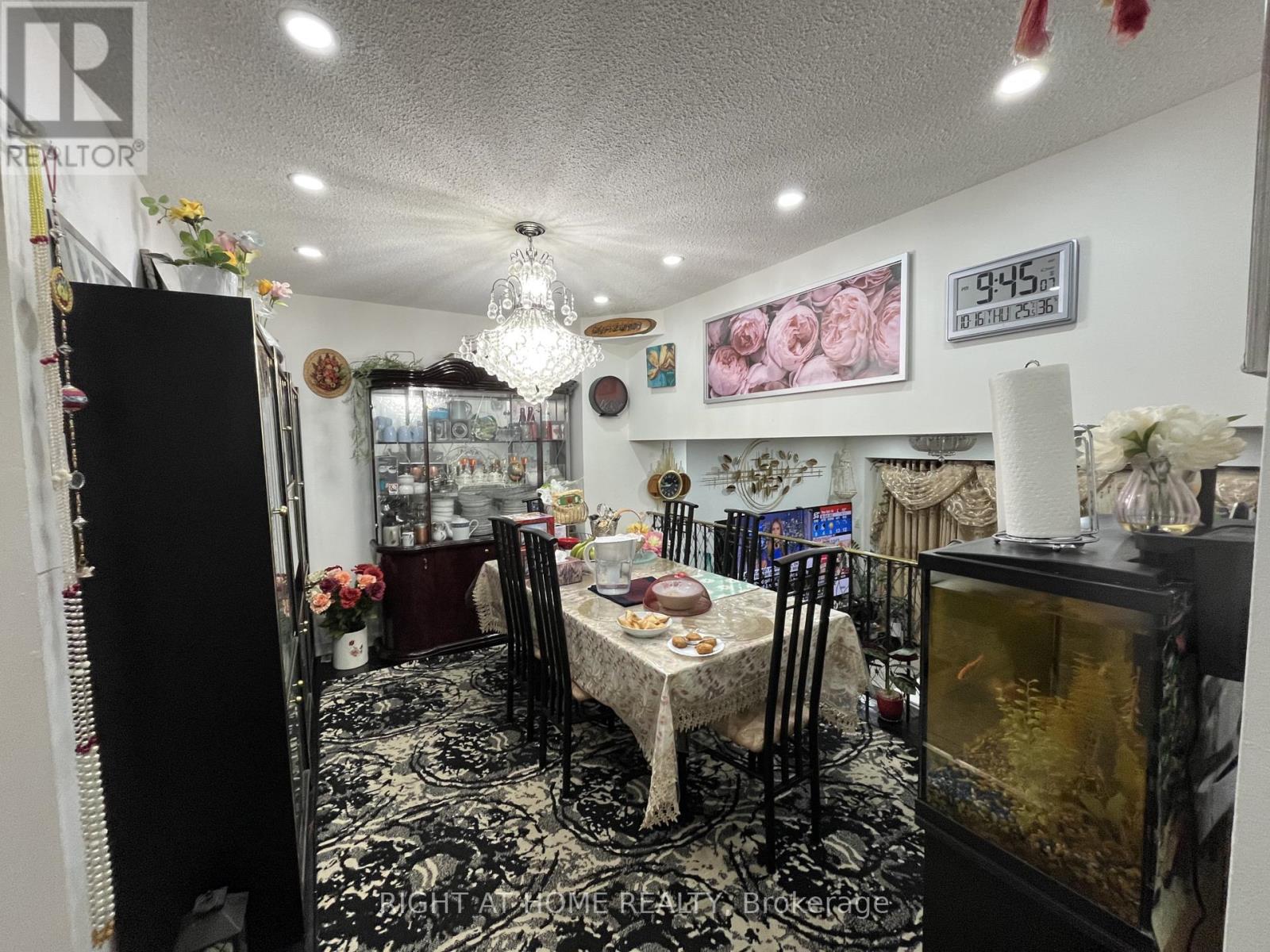 46 - 452 Silverstone Drive, Toronto, Ontario  M9V 3K8 - Photo 9 - W12467304