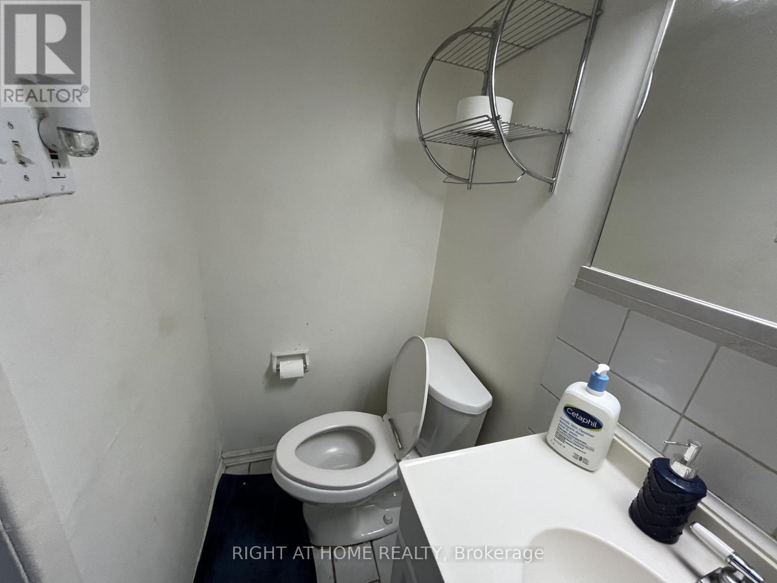 46 - 452 Silverstone Drive, Toronto, Ontario  M9V 3K8 - Photo 6 - W12467304