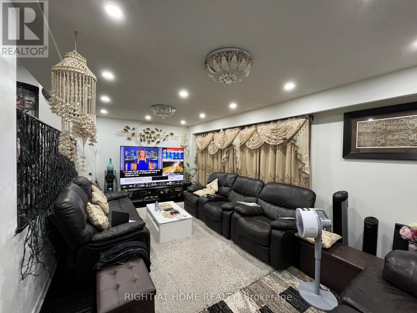 46 - 452 Silverstone Drive, Toronto, Ontario  M9V 3K8 - Photo 8 - W12467304