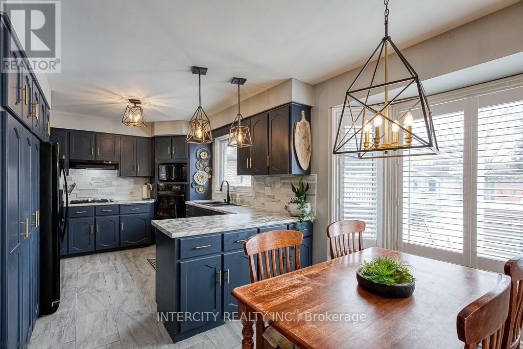 132 John Davies Drive E, Woodstock, Ontario  N4T 1N1 - Photo 13 - X12427253